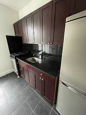 Rented by Best Apartments North Inc | media 35