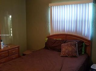 4349 NW 38th Ave, Lauderdale Lakes, FL 33309