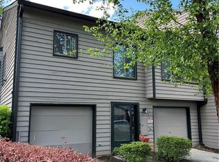 501 Gardenia Ln, Marietta, GA 30068