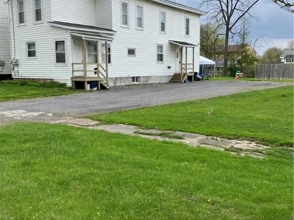 306 McCool Ave, East Syracuse, NY 13057