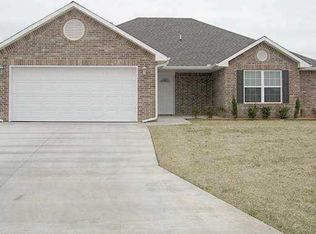 1924 Ridge Crst, Shawnee, OK 74804