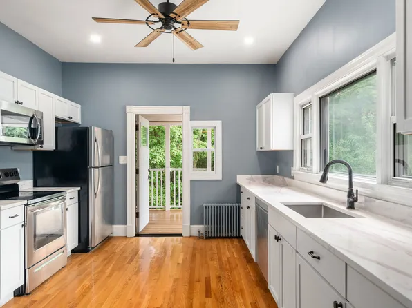 111 Falcon St, Boston, MA