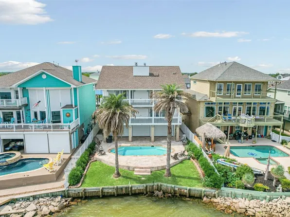 1327 Edwards Drive, San Leon, TX 77539