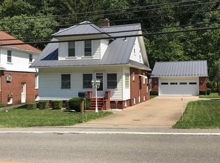 1384 Riverside Dr, Oil City, PA 16301