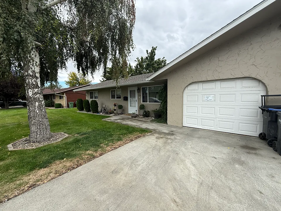 130 Maru Ave
