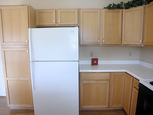 5th image of 2229 S Sweetbriar Dr