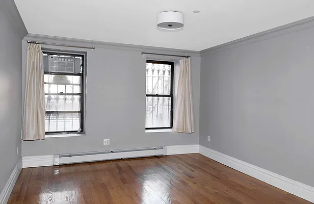 Rented by Compass | media 47