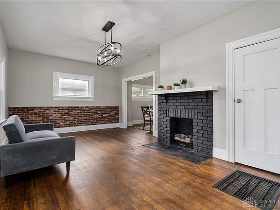 4th image of 1405 Arbor Ave