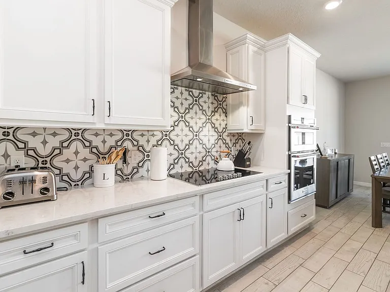 2710 Forestdale St — Photo 4