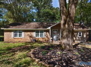 201 Amy Dr, Huntsville, AL 35811
