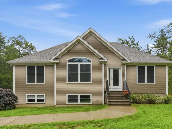 70 Tripps Corner Rd, Exeter, RI 02822