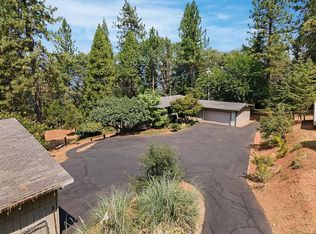2960 Toomes Ln, Camino, CA 95709