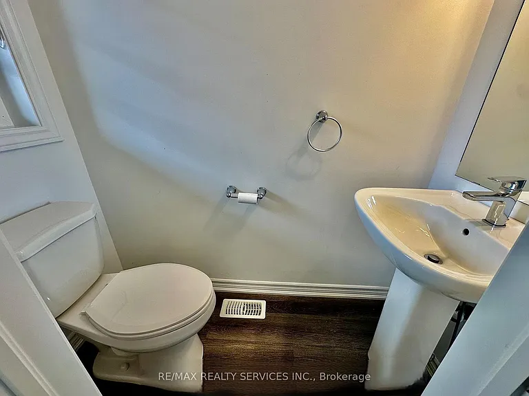 461 Blackburn Dr #22 — Photo 28