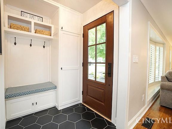 3rd image of 6226 Caribou Ct