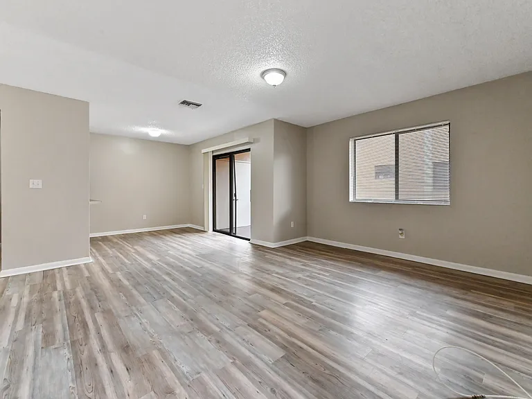 6041 10th Ave N #228 — Photo 2