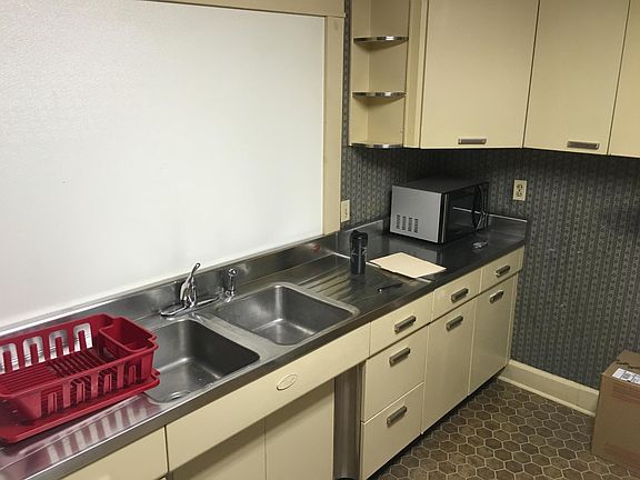 2nd image of 507 S Highland Ave #1