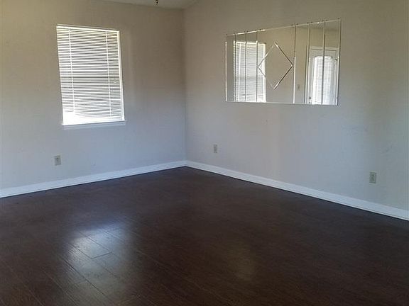 2nd image of 228 Silverwood Ln