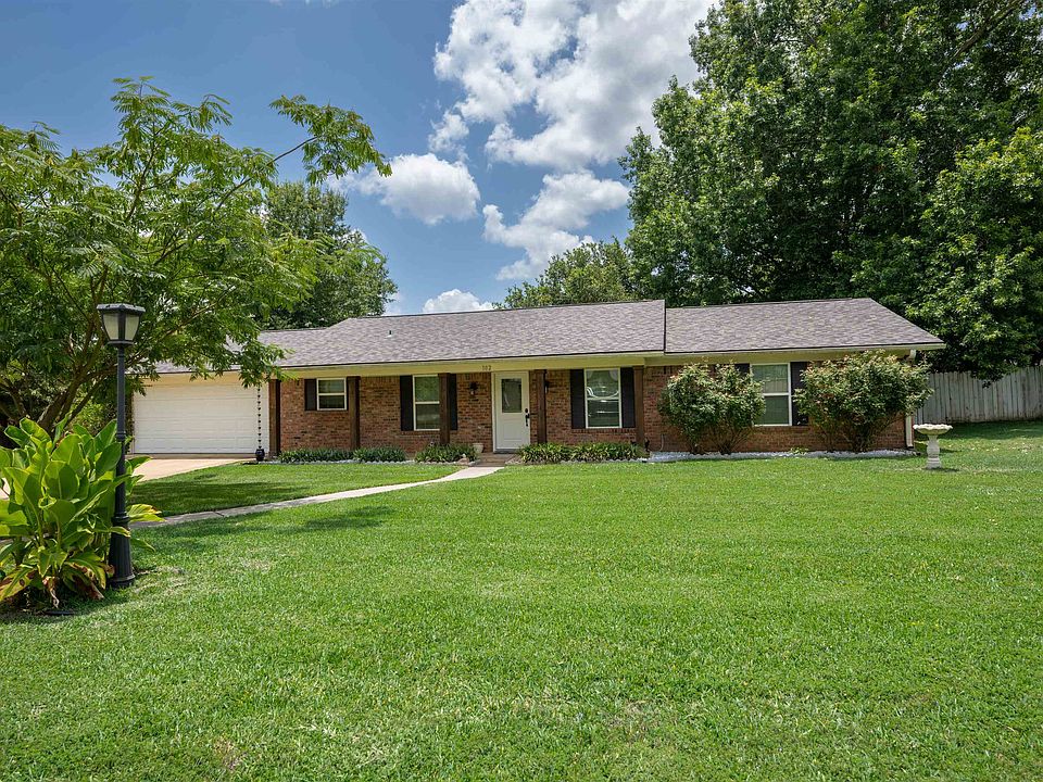 1st image of 102 Christal Dr