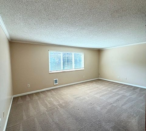 3rd image of 8400 5th Ave NE APT 3