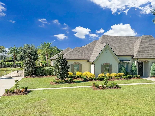 124 Houmas Dr, Houma, LA 70360