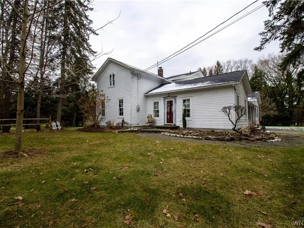 7260 Jewett Holmwood Rd, Orchard Park, NY 14127