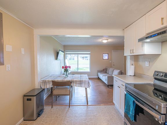 5th image of 1447 Filbert St