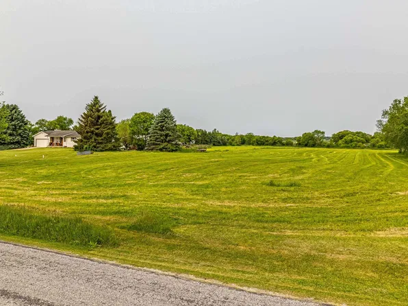 2 Csm #2879, Marshall, WI 53559