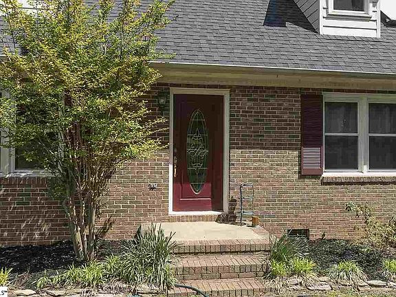 4th image of 15 Morningdale Dr