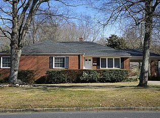 825 Cliff Rd, Asheboro, NC 27203