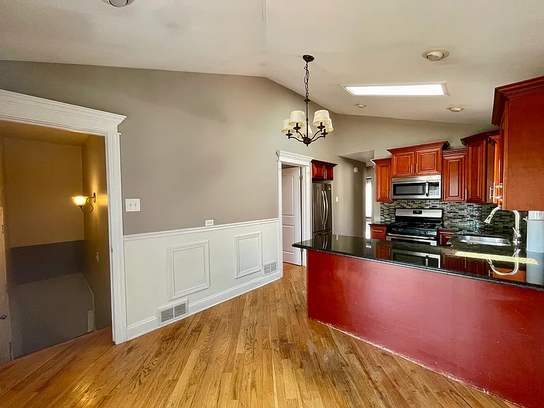 6840 W 64th St — Photo 11