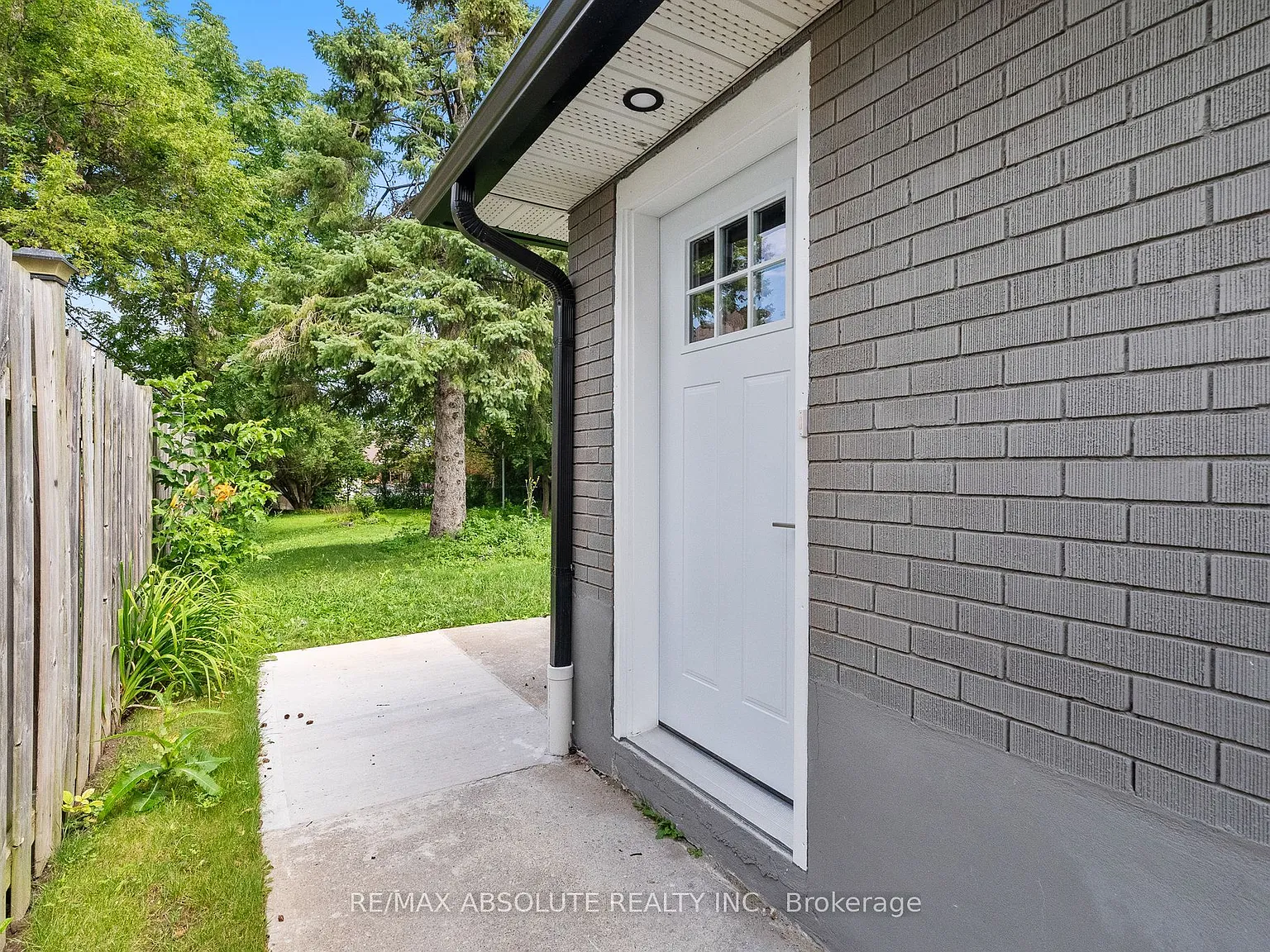 2 bed, $2,500 — Photo 4