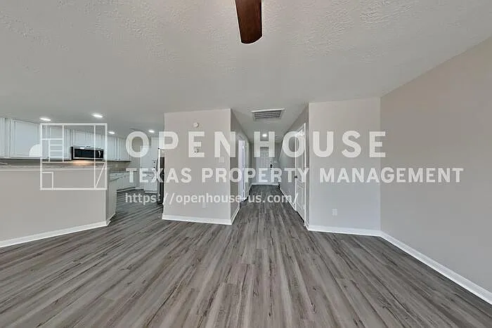 7734 Pasture Bend Ln — Photo 4