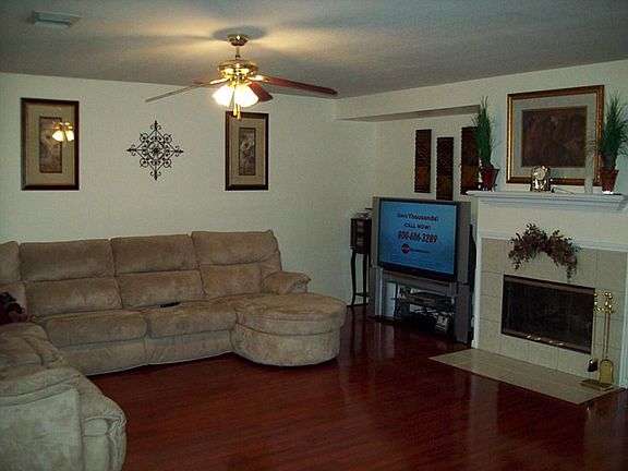 3rd image of 3643 John Hancock Ln