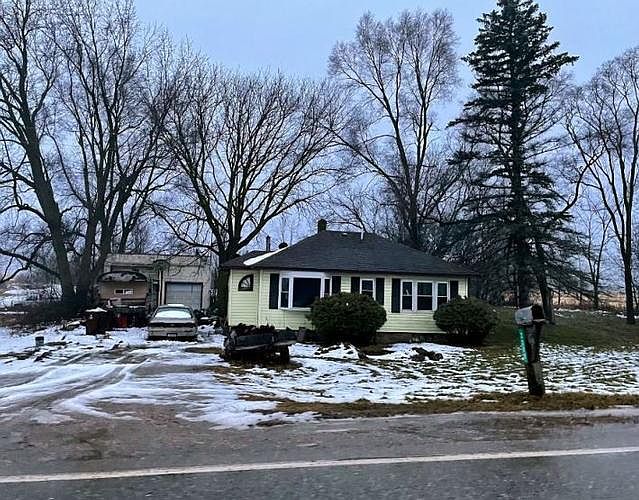 1st image of 2290 E Vernon Rd