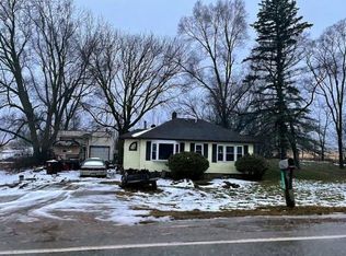2290 E Vernon Rd, Rosebush, MI 48878