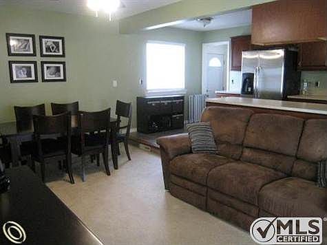 Family Room.JPG