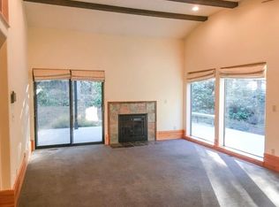 1067 W St, Pt Townsend, WA 98368