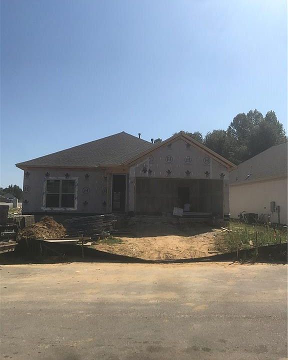 1st image of 2203 Waterford Cir
