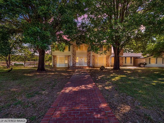 2nd image of 6726 Pleasants Valley Road