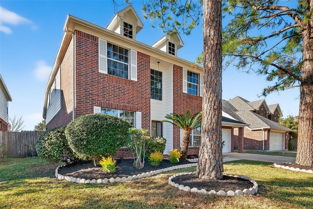 3618 Miraglen Dr, Pearland, TX - View 3