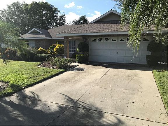 3rd image of 2626 Gables Dr