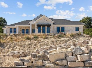 1825 Foothills Dr, Kerrville, TX 78028