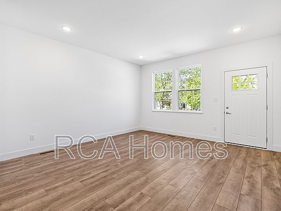 5th image of 2739 Guilford Ave