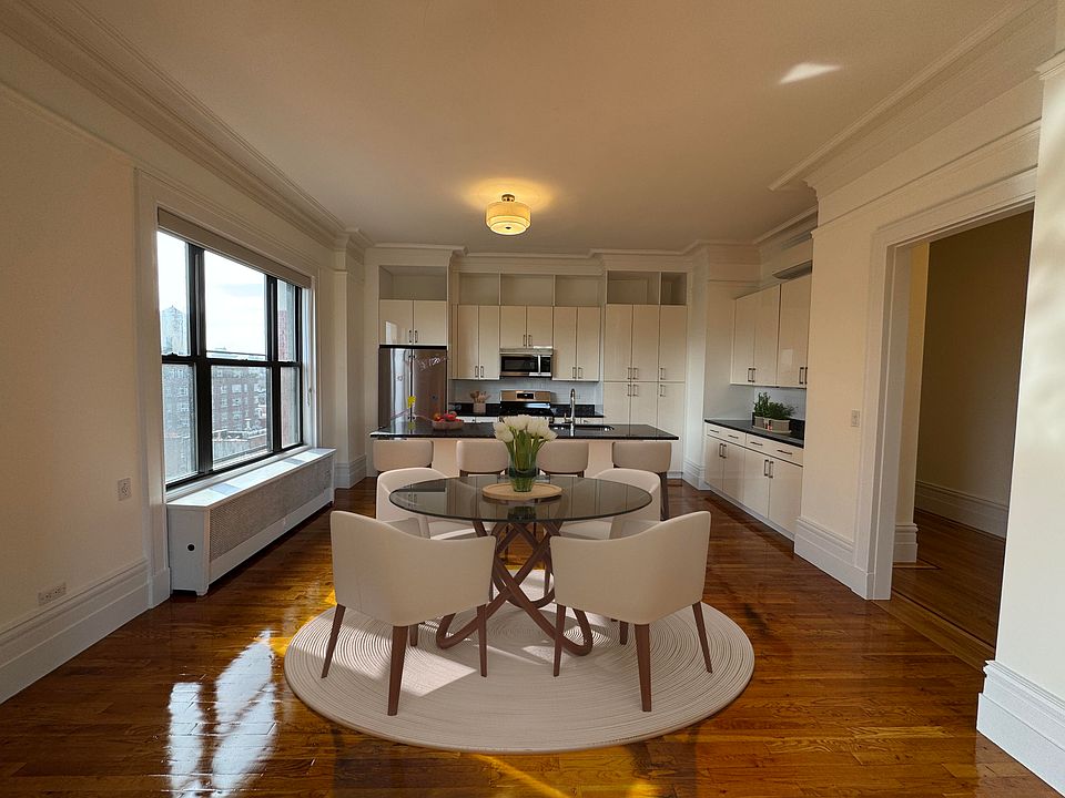 1st image of 251 Central Park W #8CC