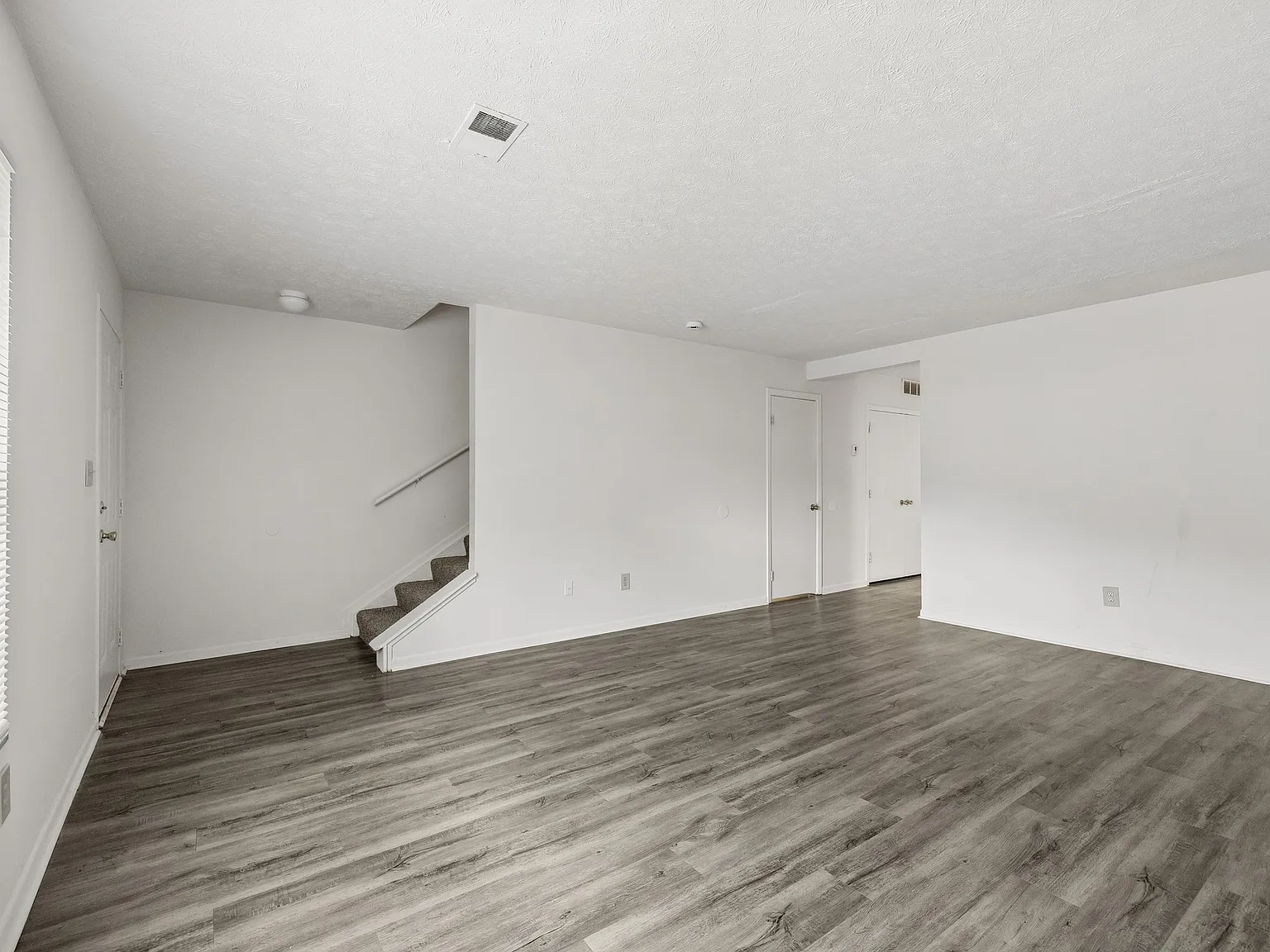 Crescent Village — Photo 4