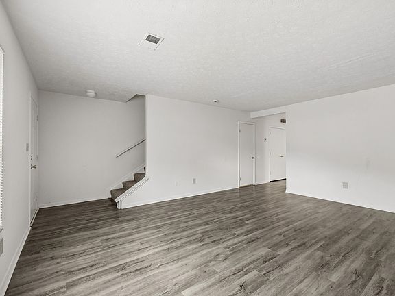 4th image of 5330 Crest Hill Dr #4-9944