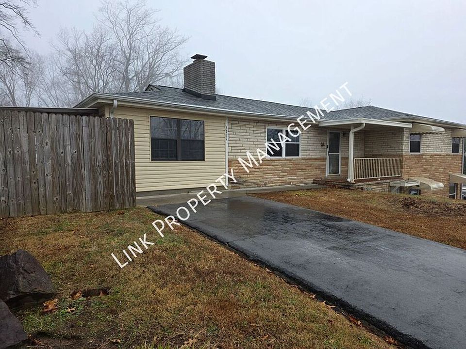 1st image of 3731 Knollwood Dr