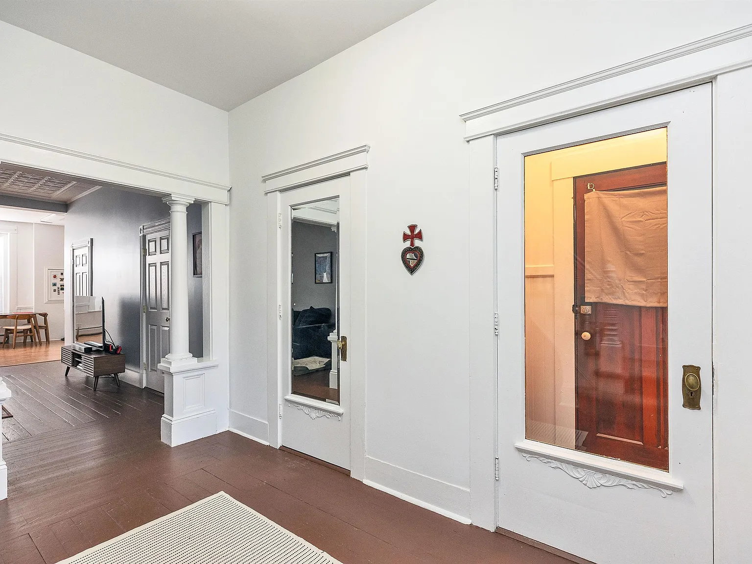 2 bed, 1880 sqft, $2,150 — Photo 4