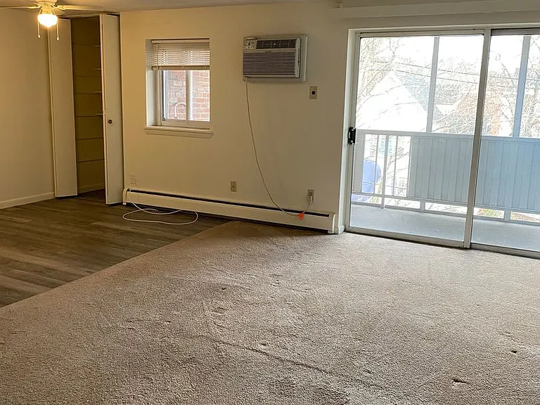 Residences at Riverside — Photo 3