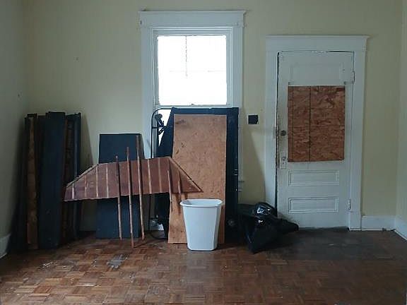 3rd image of 1213 Diamond St